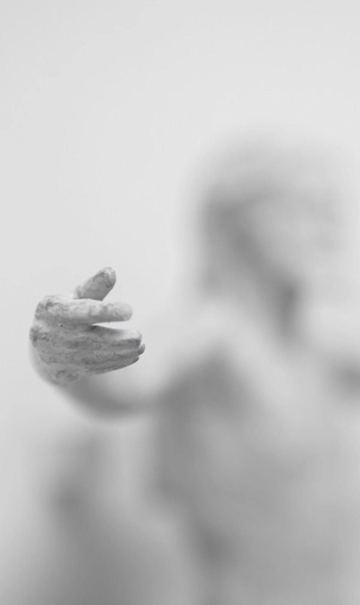 Cristo Resucitado – Escultura Religiosa para Capillas y Hogares