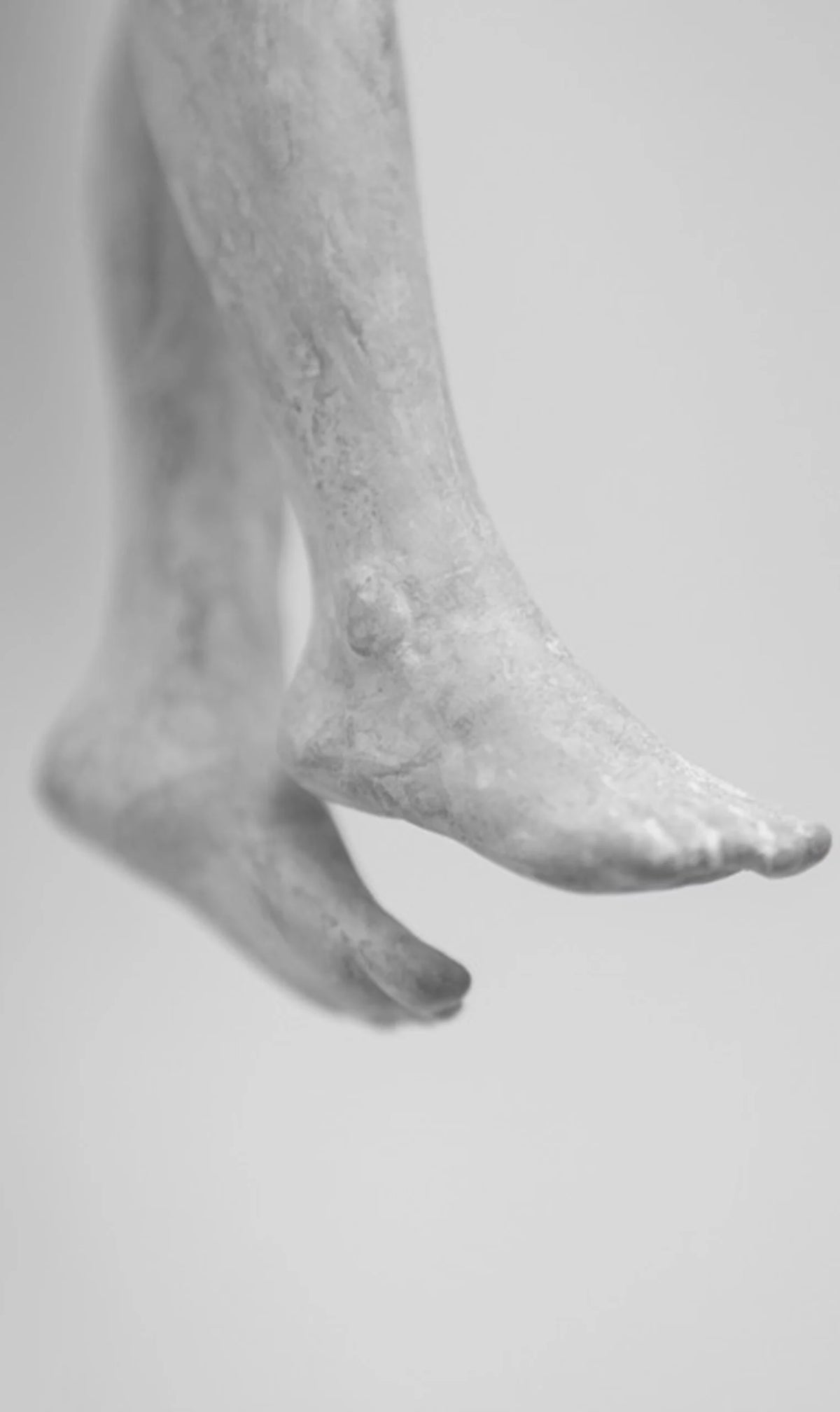 Cristo Resucitado – Escultura Religiosa para Capillas y Hogares